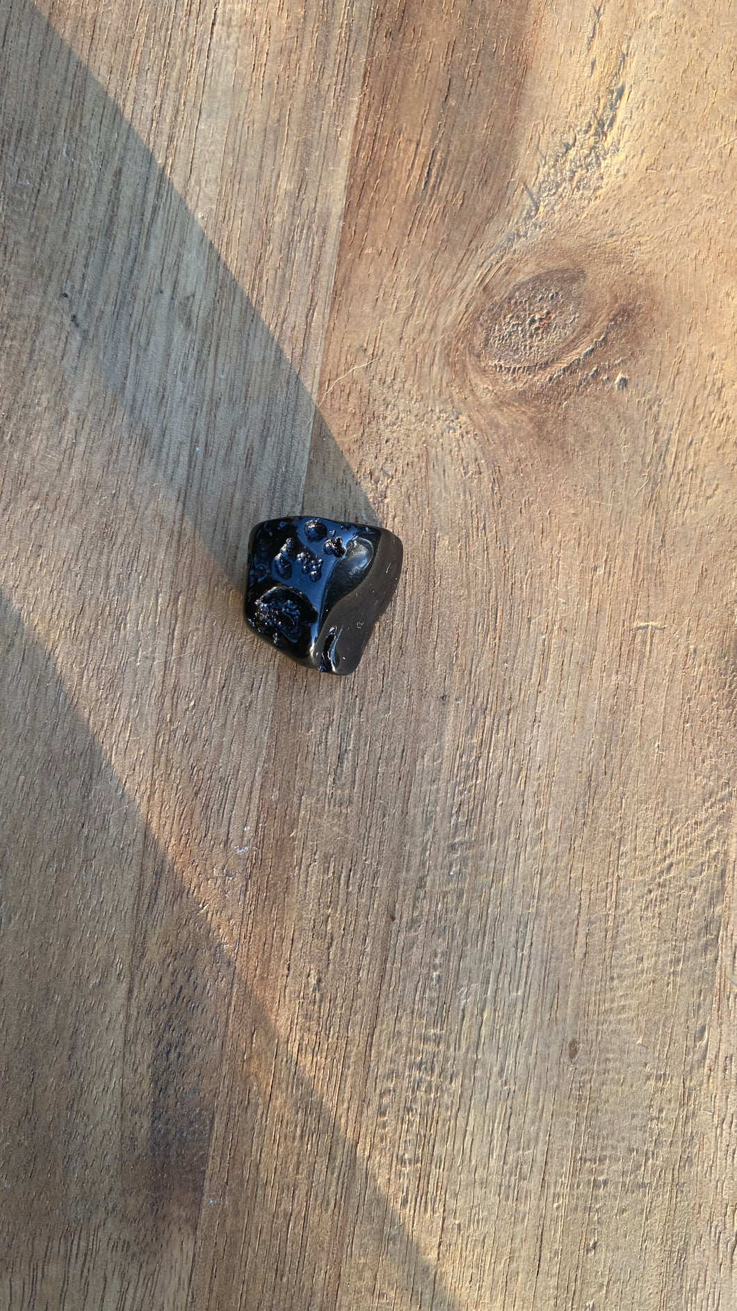 Black tektite